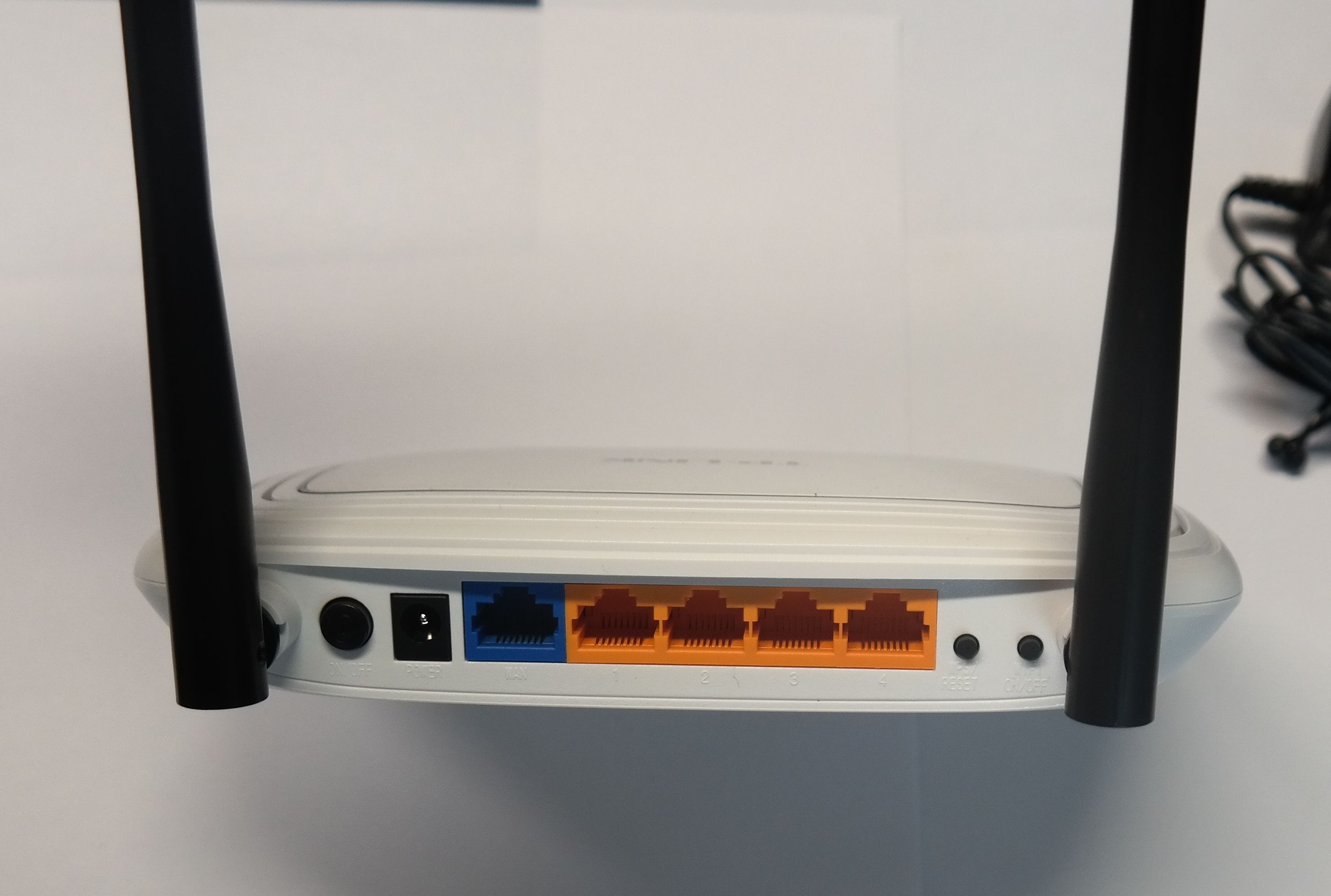 WLAN-N Router, 4-fach Switch